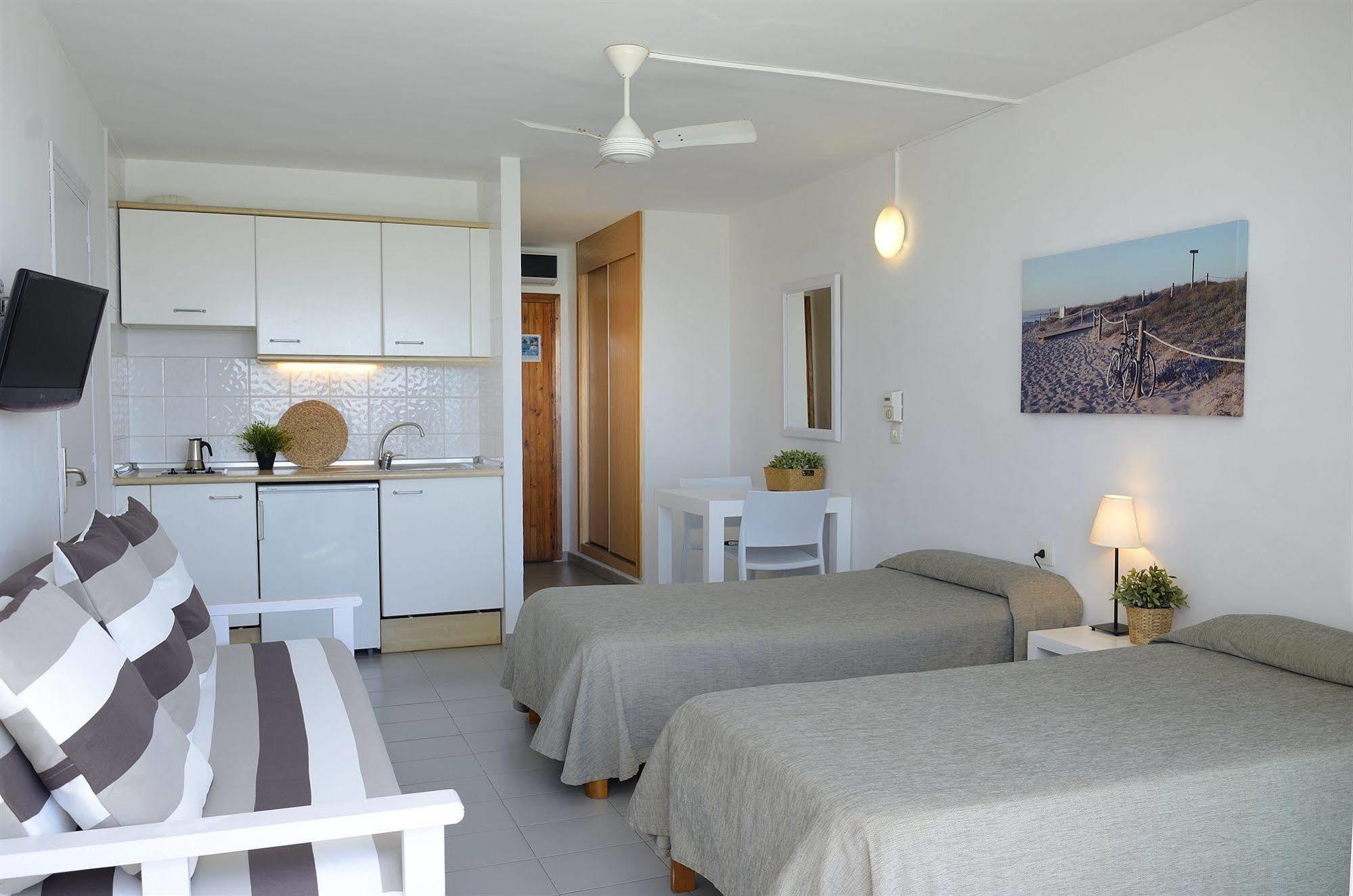 Apartamentos Sabina Playa La Savina  Extérieur photo