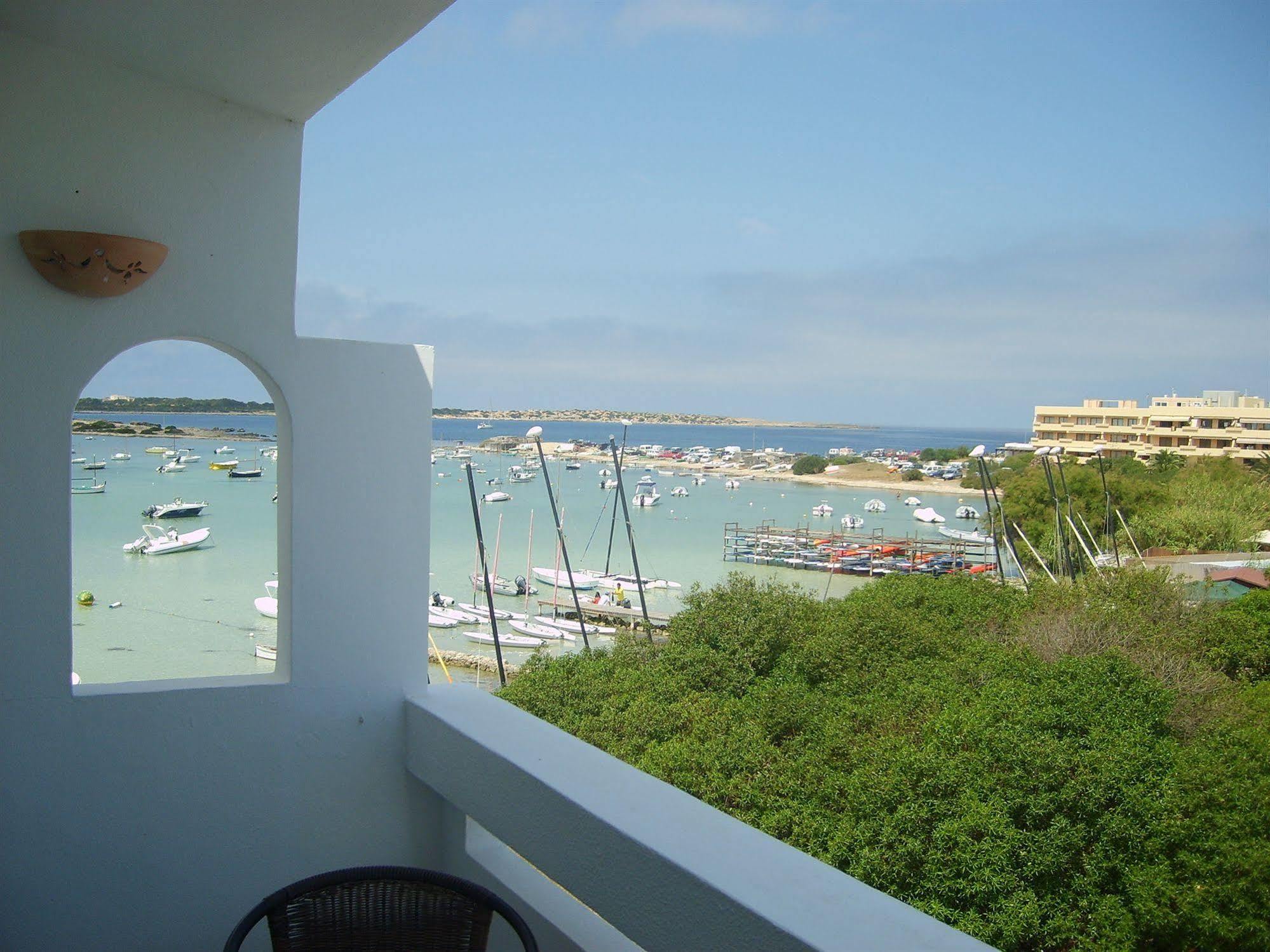 Apartamentos Sabina Playa La Savina  Extérieur photo